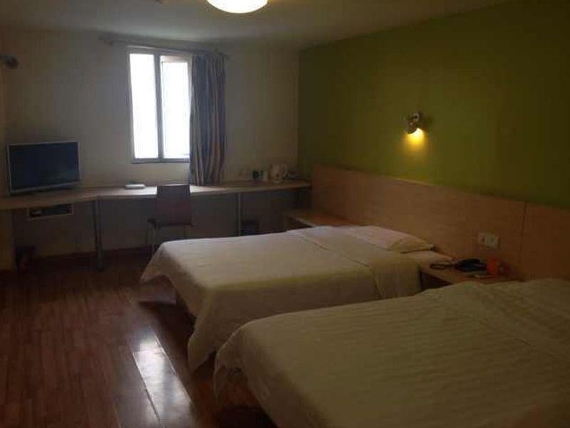 7 Days Inn Gangwan Square Dalian Eksteriør billede